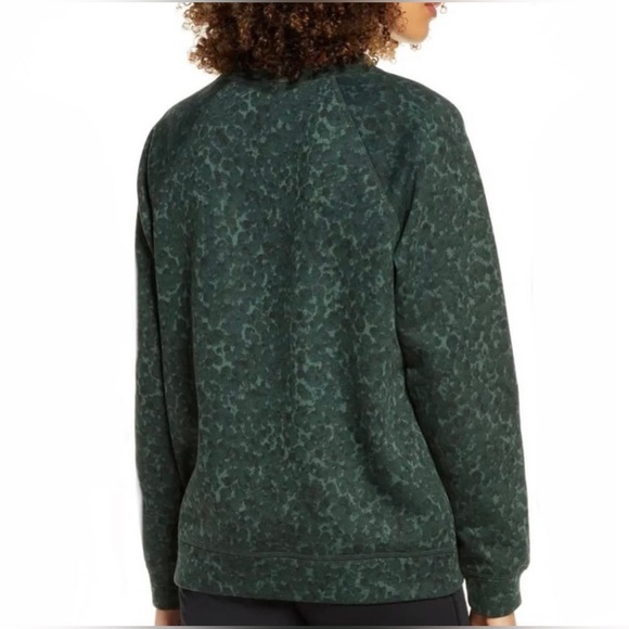 Socialite Nordstrom Cozy Sweatshirt Evergreen Leopard Size S Small - Picture 2 of 7